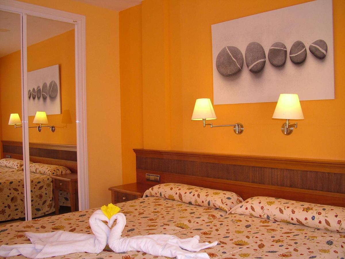 Aparthotel El Cerrito Playa Cancajos.- BreNa Baja  エクステリア 写真