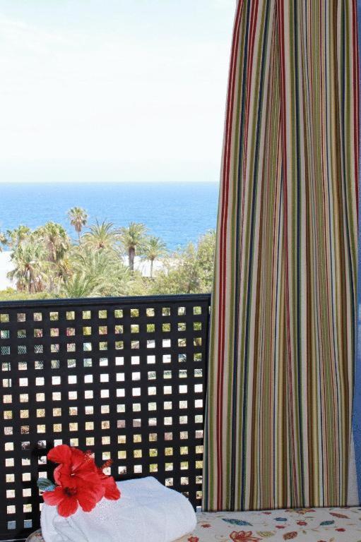 Aparthotel El Cerrito Playa Cancajos.- BreNa Baja  エクステリア 写真